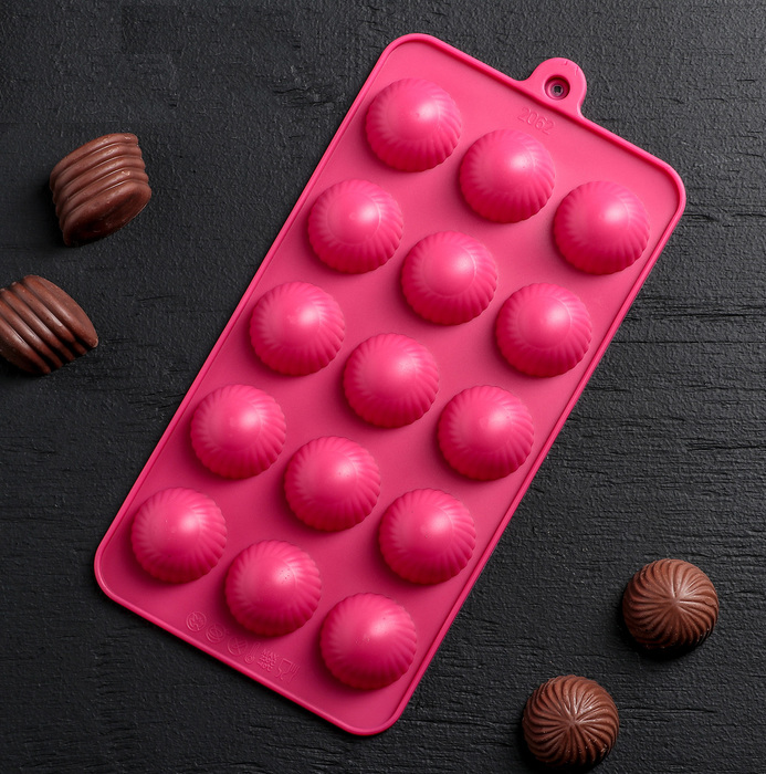 Форма для шоколада 21×10 см «Шарики», 15 ячеек (d=2,8 см)